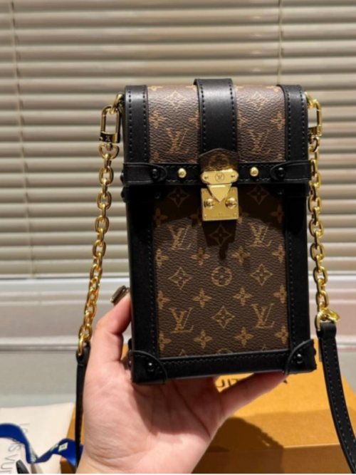 Replica LV Monogram Pochette Trunk Verticale